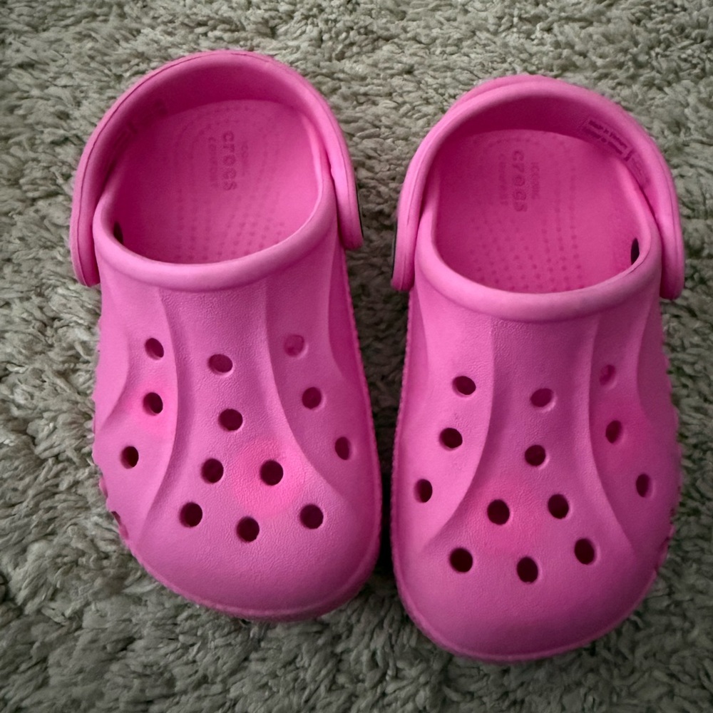 CROCS Kids Bright Pink Sandals